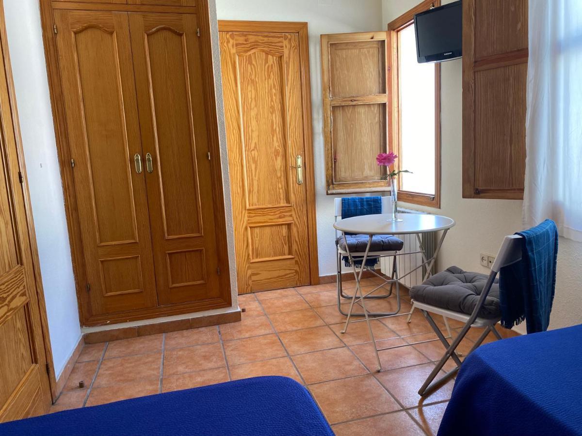 Hostal Moscatel Малага Екстериор снимка