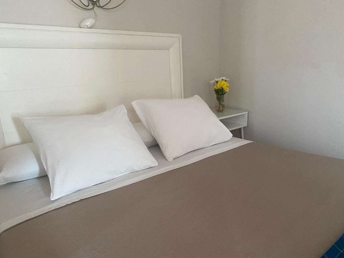 Hostal Moscatel Малага Екстериор снимка